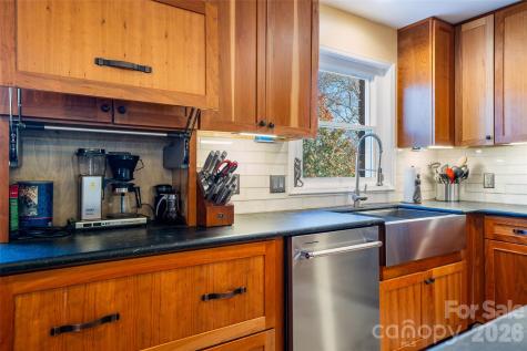 39 N Pershing Road Asheville NC 28805