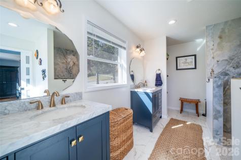 39 N Pershing Road Asheville NC 28805