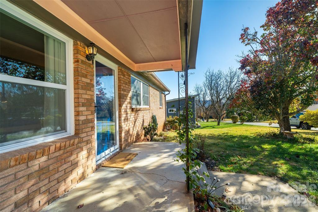 39 N Pershing Road Asheville NC 28805