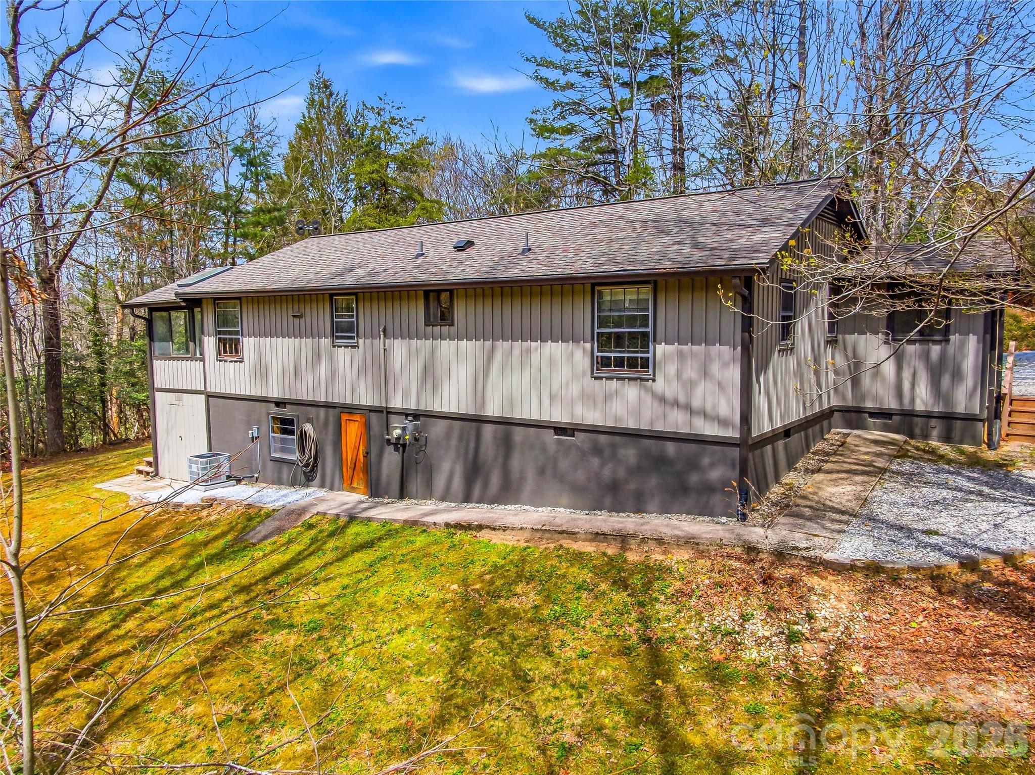 143 Rocky Ridge Road Pisgah Forest NC 28768
