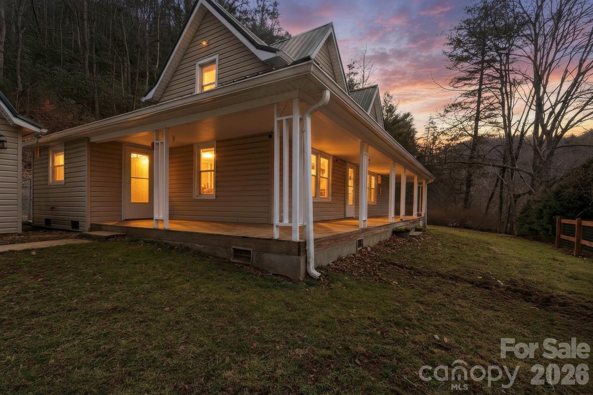 16180 Us Highway 19w Highway Green Mountain NC 28740