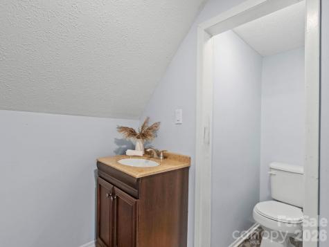 16180 Us Highway 19w Highway Green Mountain NC 28740