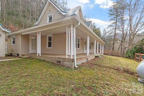 16180 Us Highway 19w Highway Green Mountain NC 28740