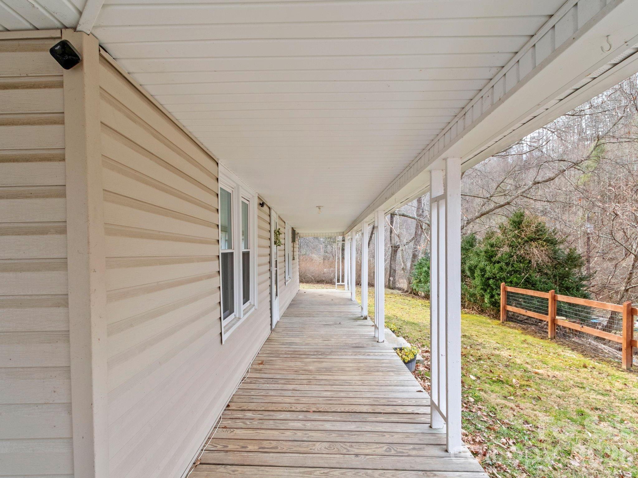 16180 Us Highway 19w Highway Green Mountain NC 28740