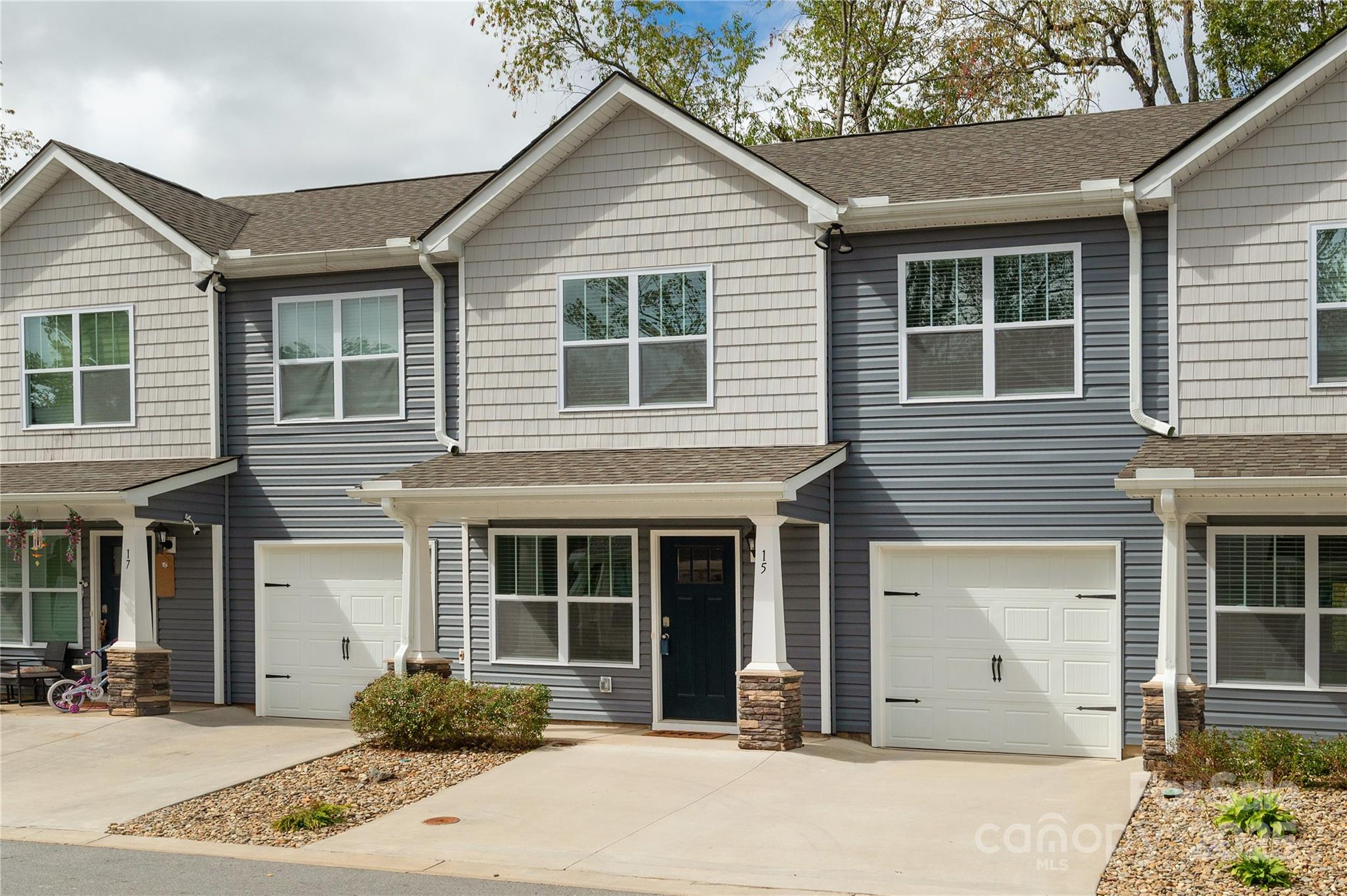 15 Virginia Commons Drive Arden NC 28704