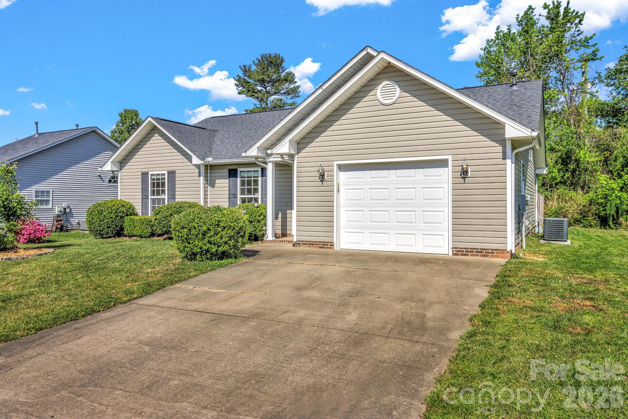58 S Sunberry Trail Fletcher NC 28732