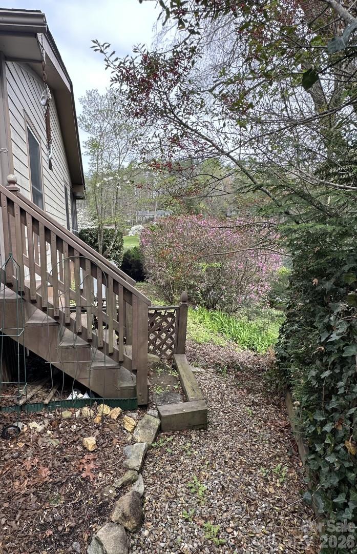 99 Willow Way Hendersonville NC 28739
