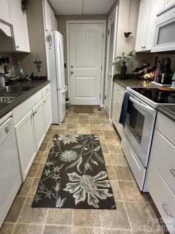 99 Willow Way Hendersonville NC 28739
