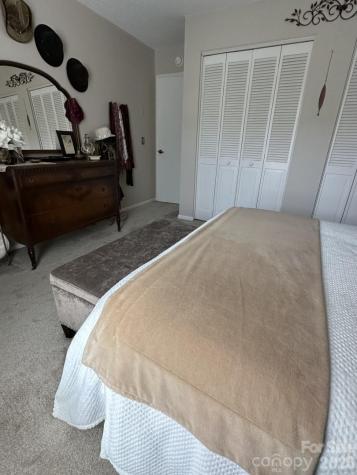 99 Willow Way Hendersonville NC 28739