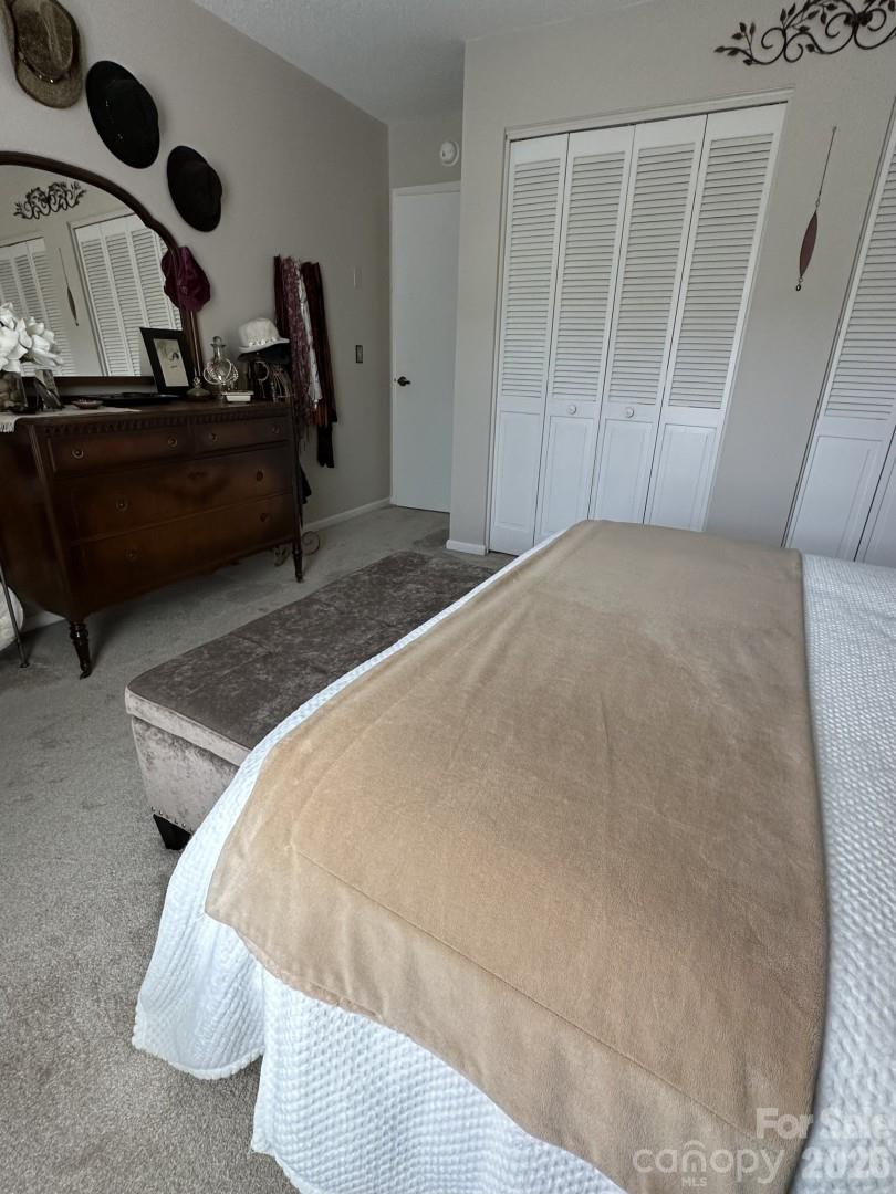 99 Willow Way Hendersonville NC 28739