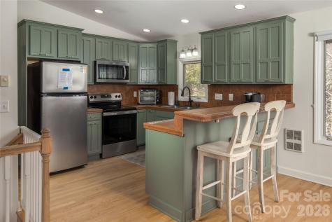 1628 Skyland Drive Seven Devils NC 28604