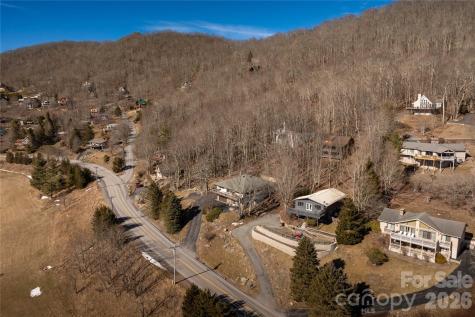 1628 Skyland Drive Seven Devils NC 28604