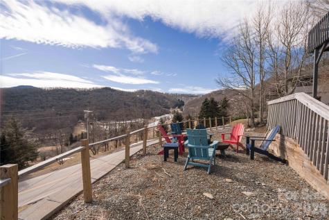 1628 Skyland Drive Seven Devils NC 28604