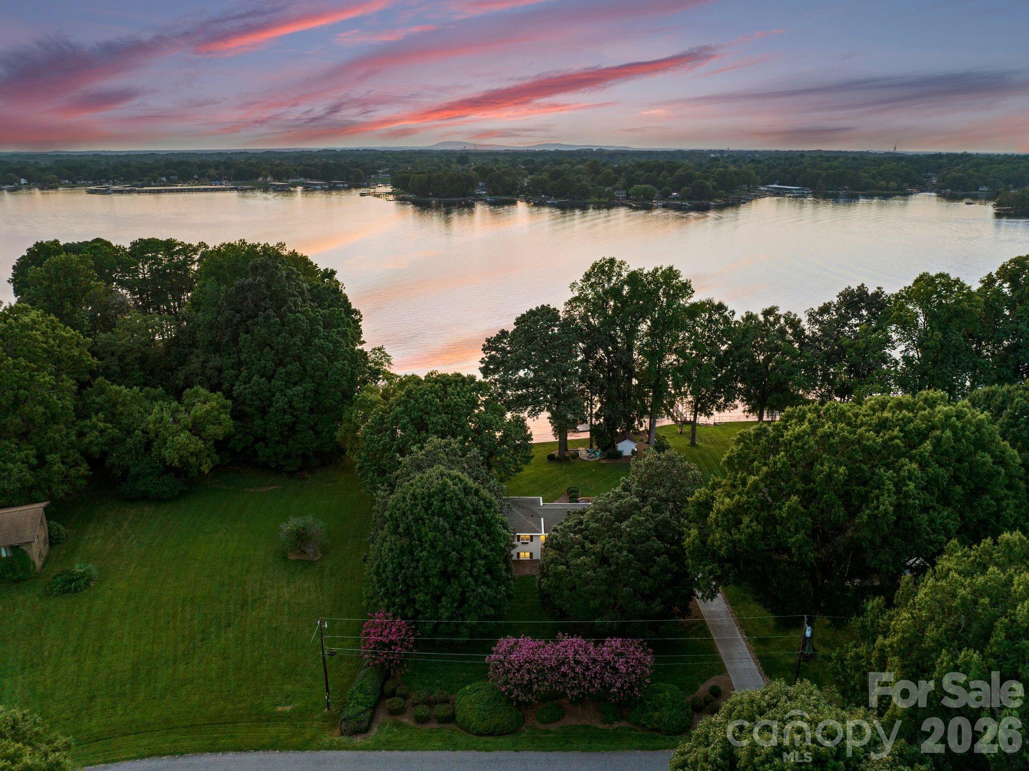 138 Lakefront Drive Mooresville NC 28117