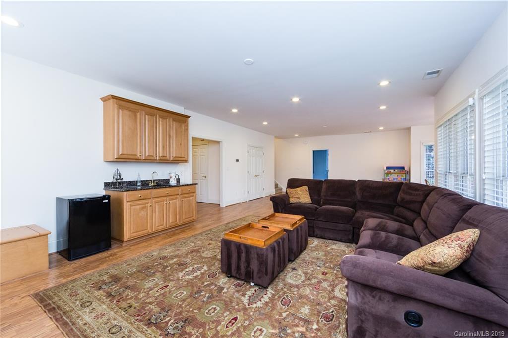 5309 Lila Wood Circle Charlotte NC 28209