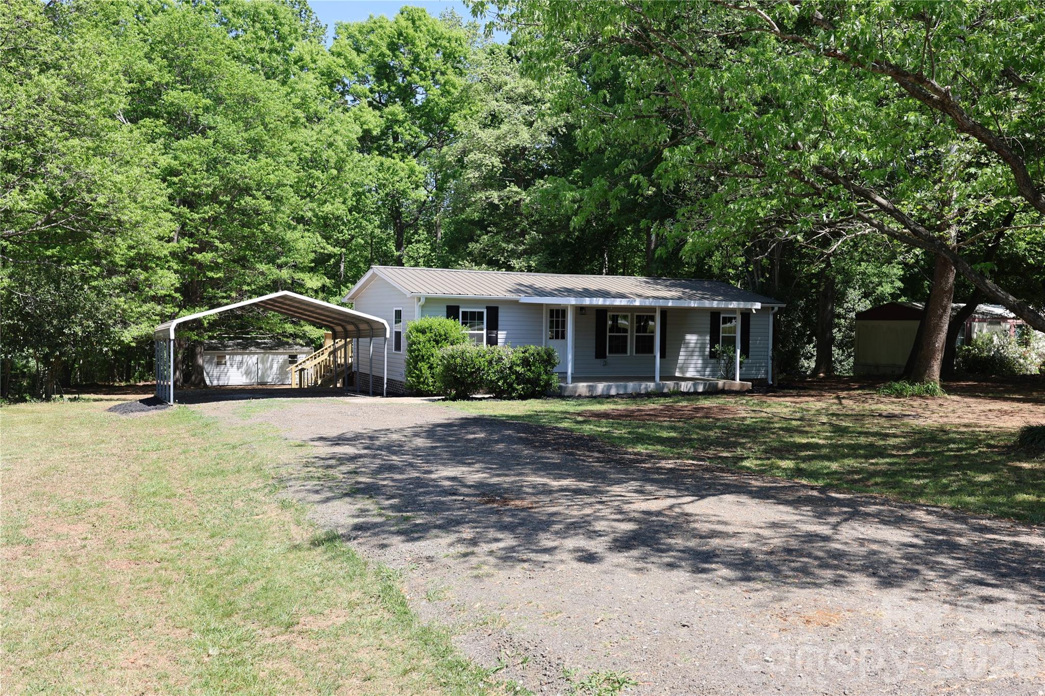 6443 Sherwood Lane Denver NC 28037