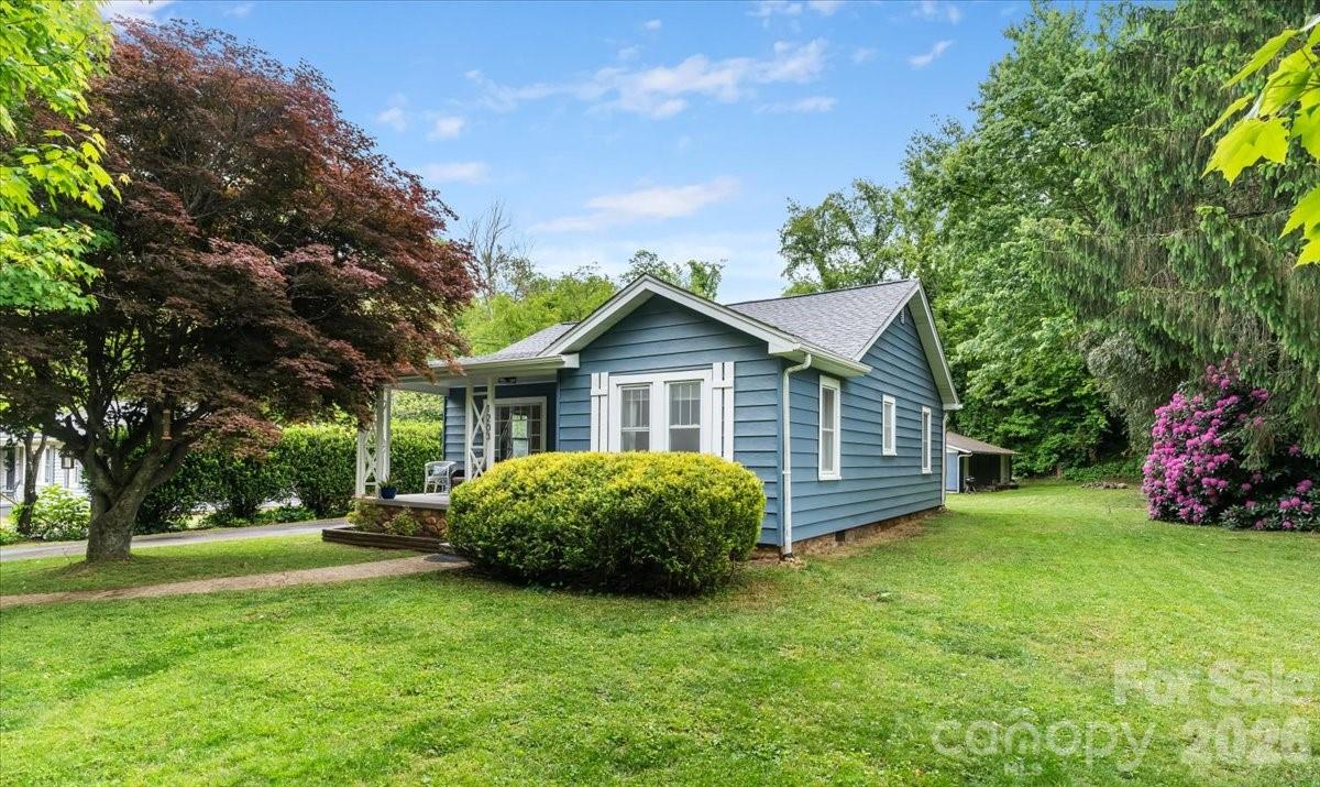 1203 Allens Creek Road Waynesville NC 28786