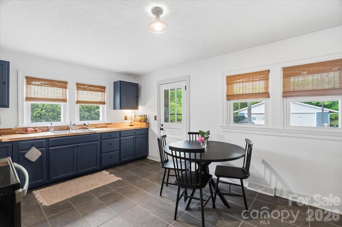 1203 Allens Creek Road Waynesville NC 28786