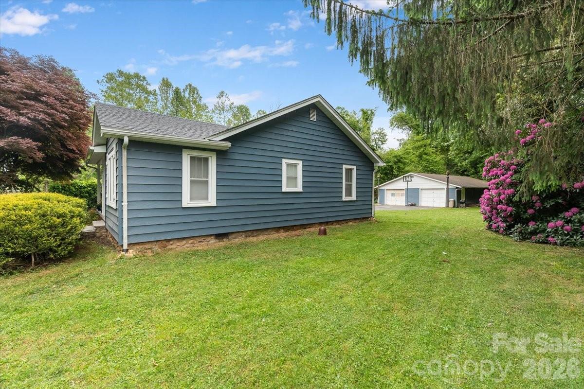 1203 Allens Creek Road Waynesville NC 28786