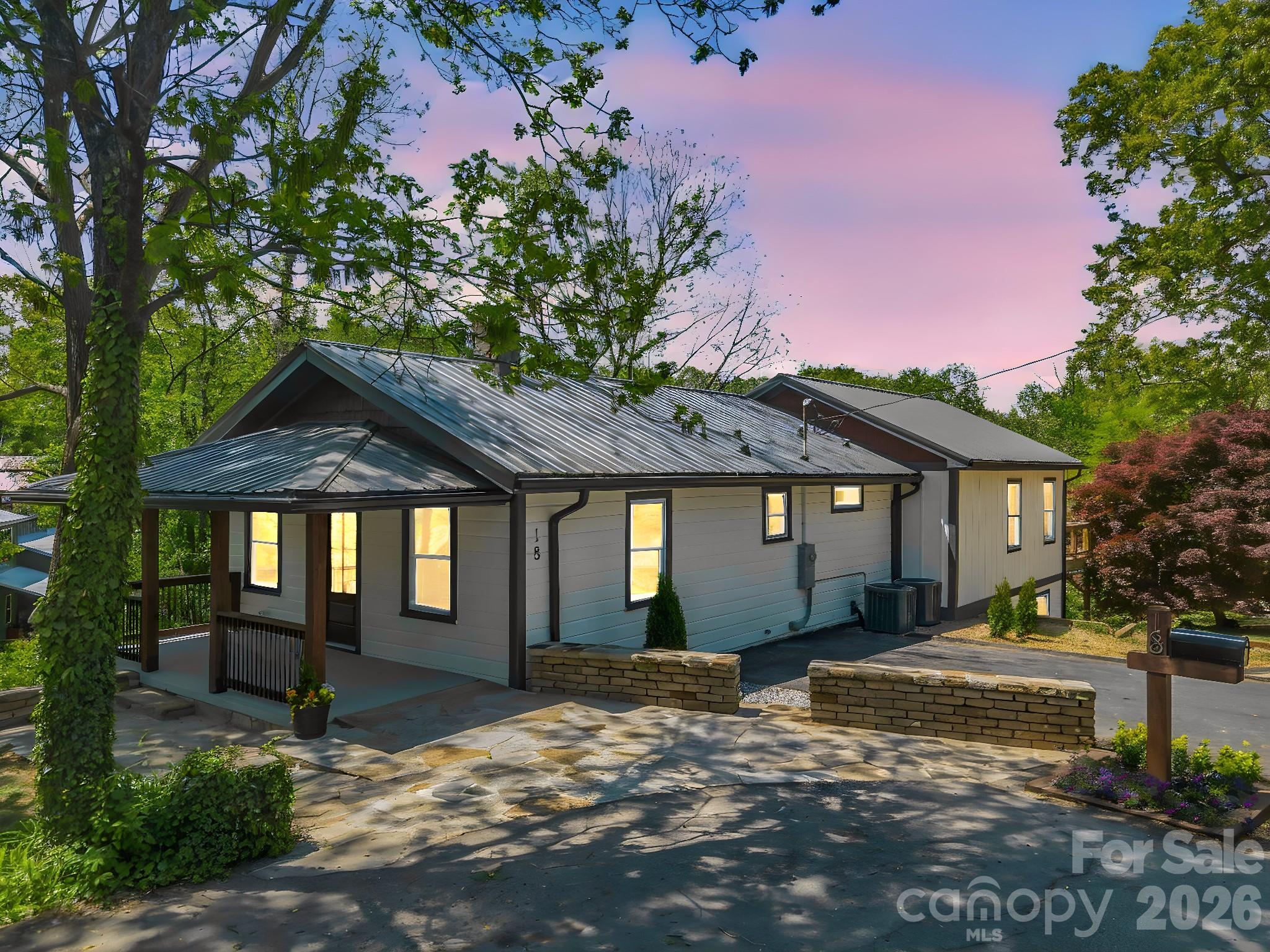18 Worley Place Asheville NC 28806