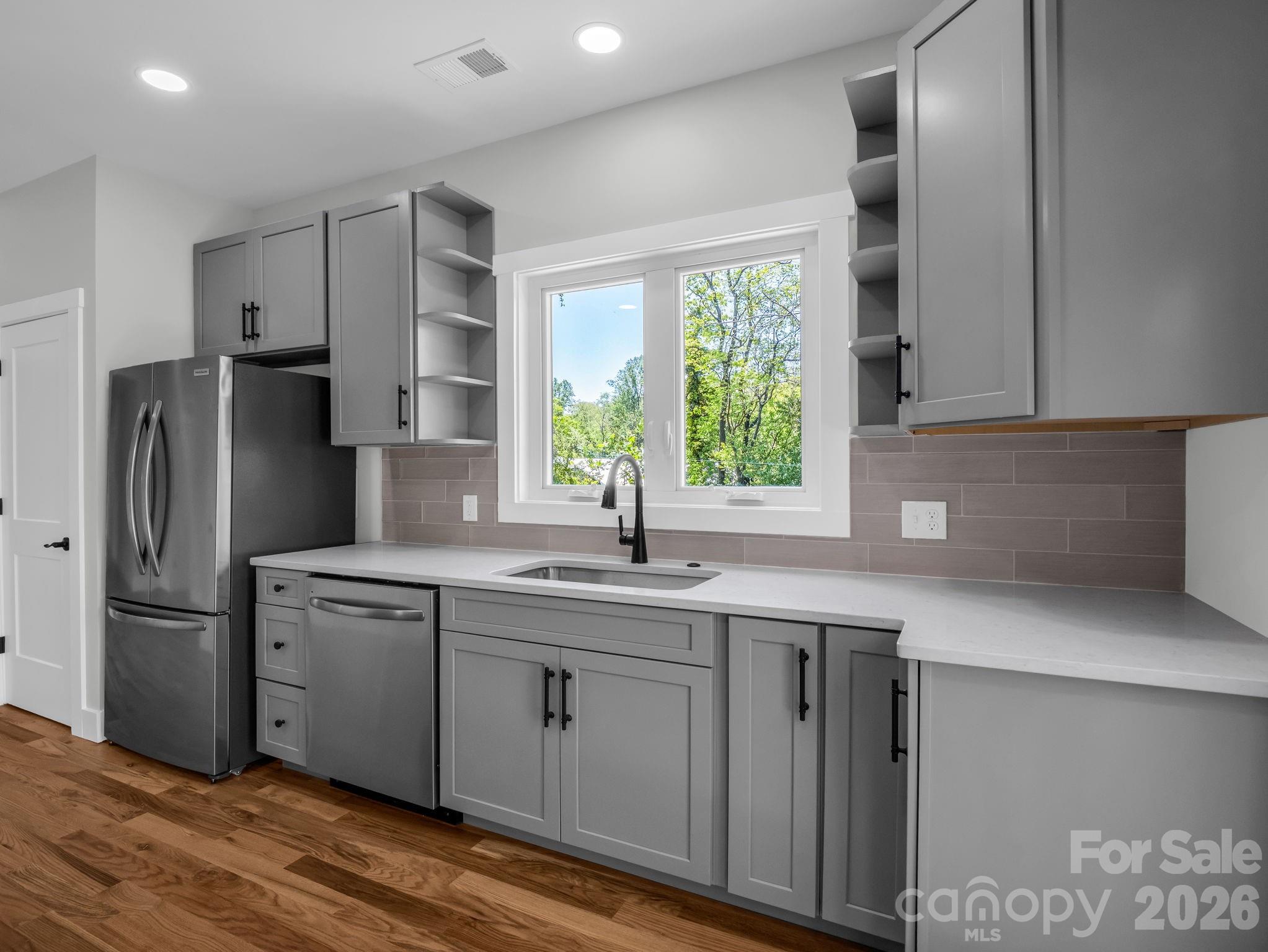 18 Worley Place Asheville NC 28806