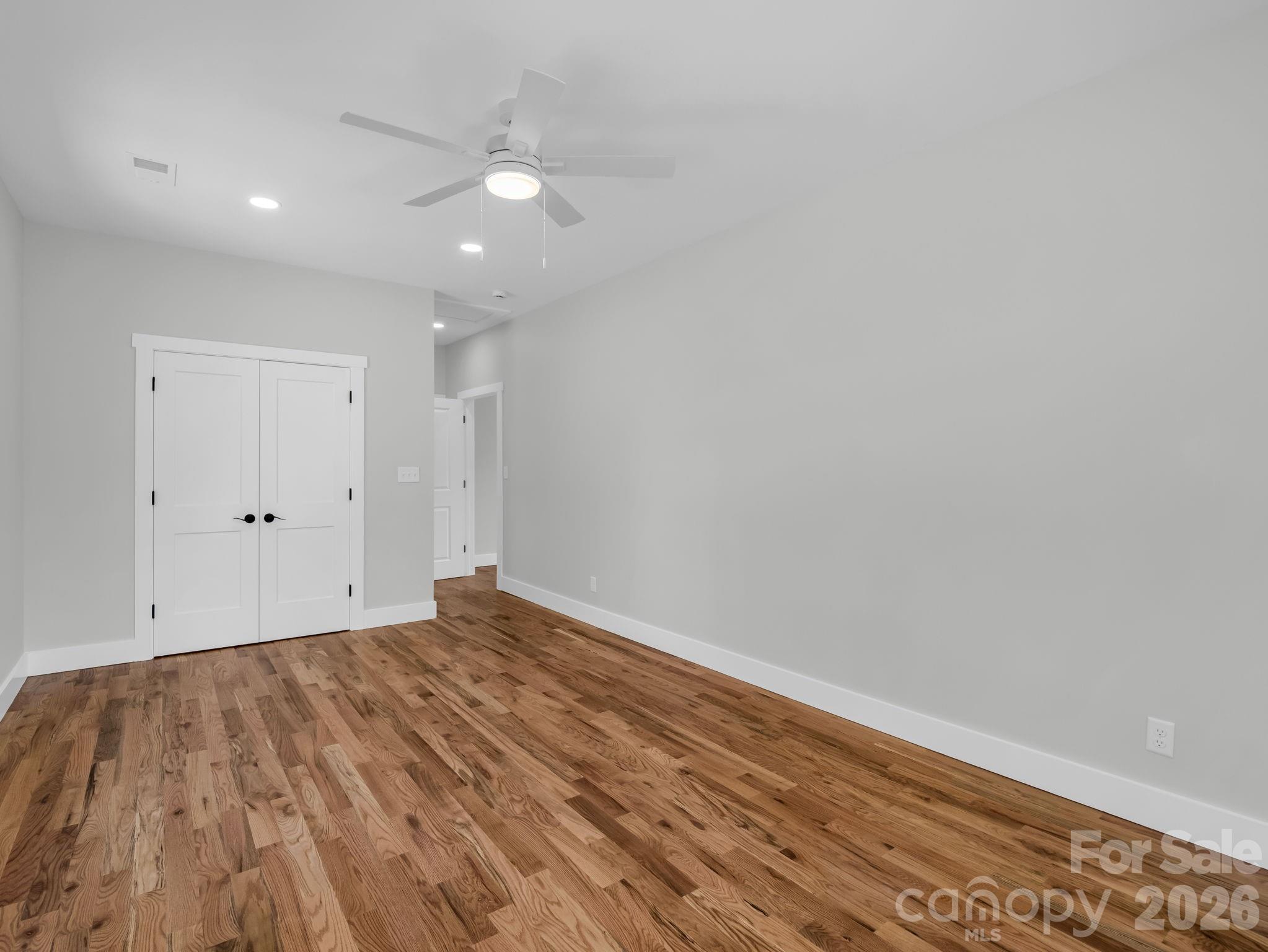 18 Worley Place Asheville NC 28806