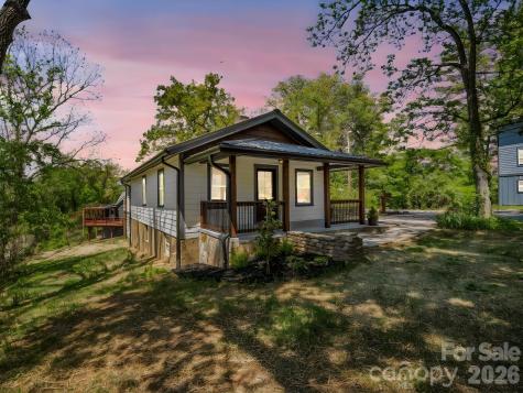 18 Worley Place Asheville NC 28806