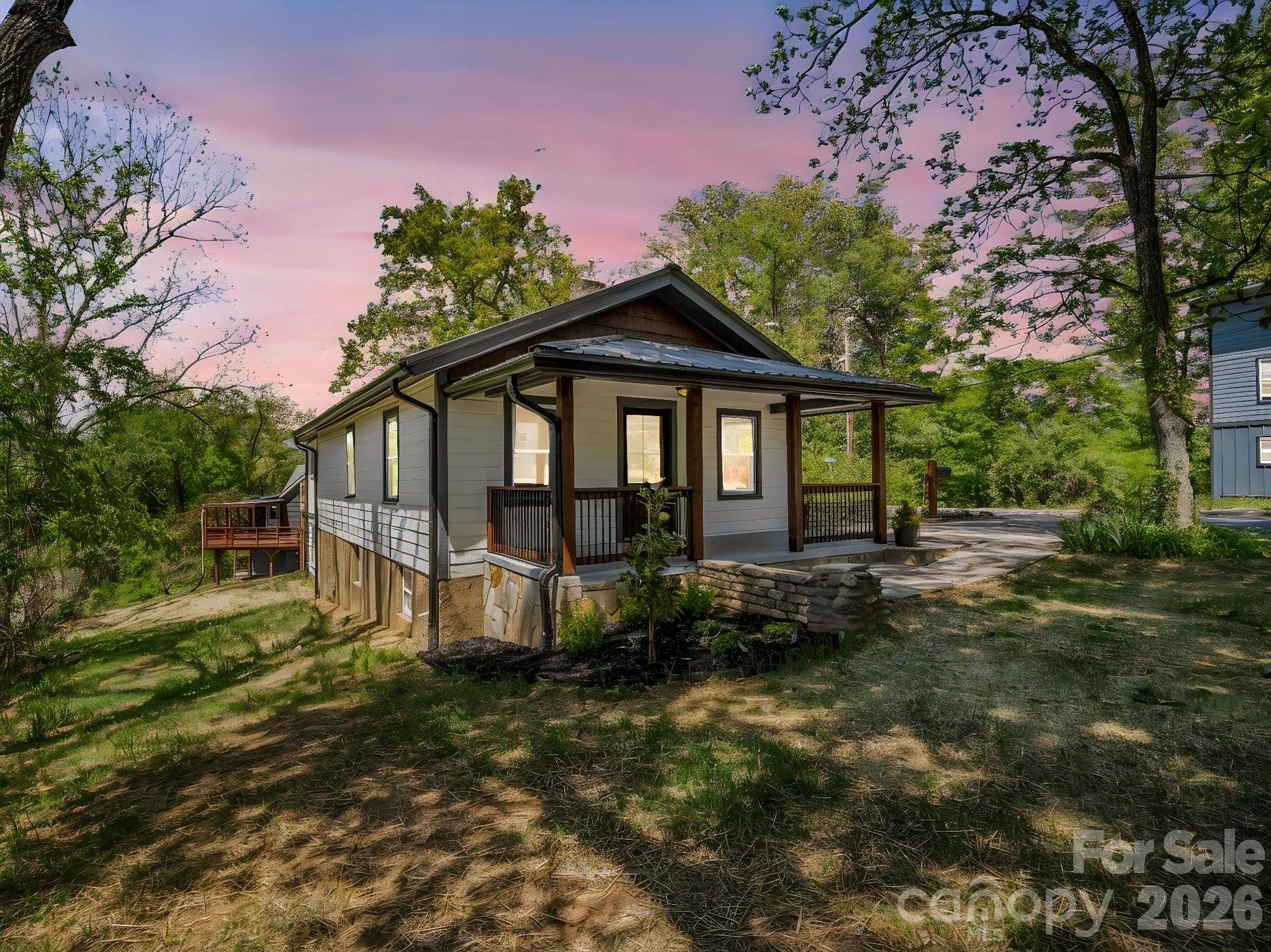 18 Worley Place Asheville NC 28806