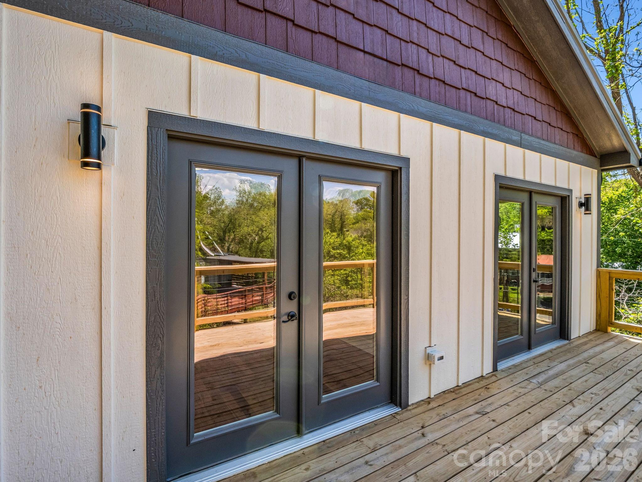 18 Worley Place Asheville NC 28806