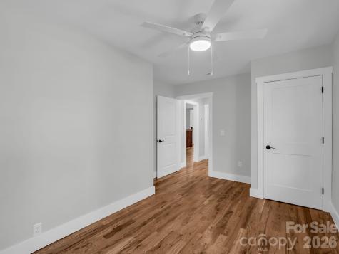 18 Worley Place Asheville NC 28806
