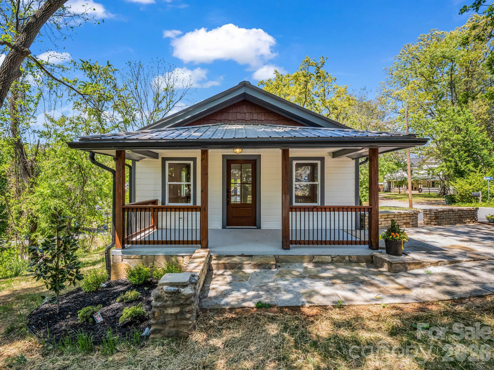 18 Worley Place Asheville NC 28806