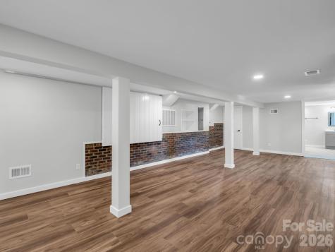 18 Worley Place Asheville NC 28806