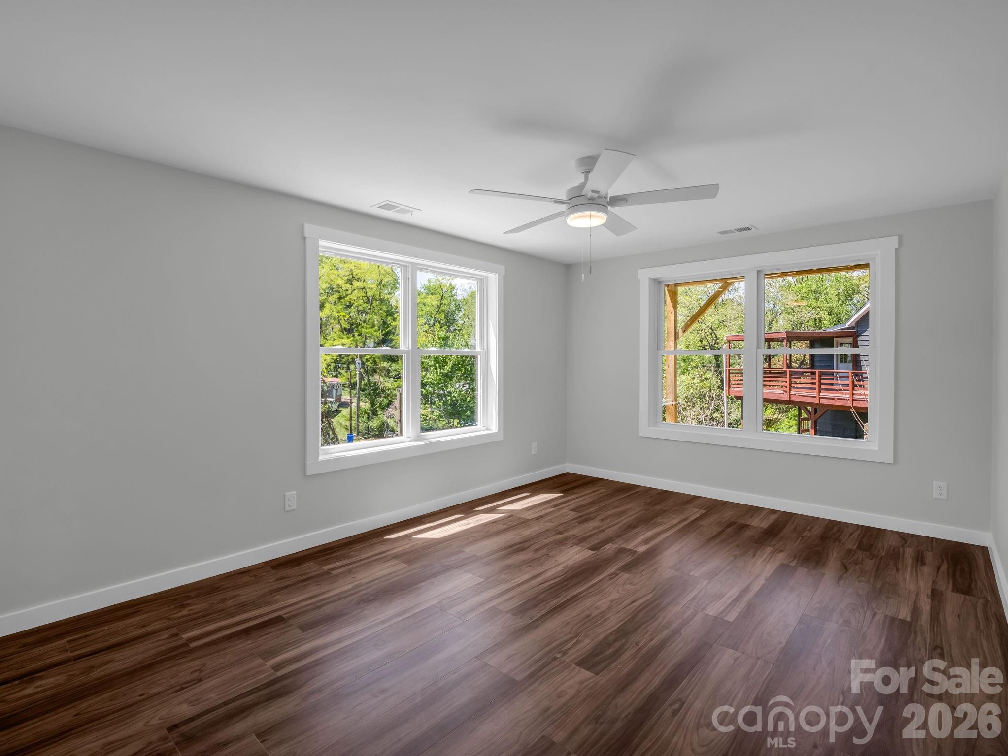 18 Worley Place Asheville NC 28806