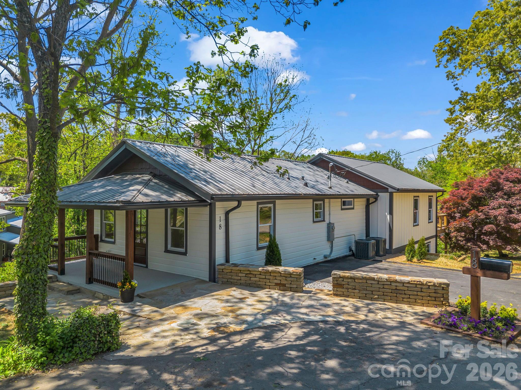 18 Worley Place Asheville NC 28806