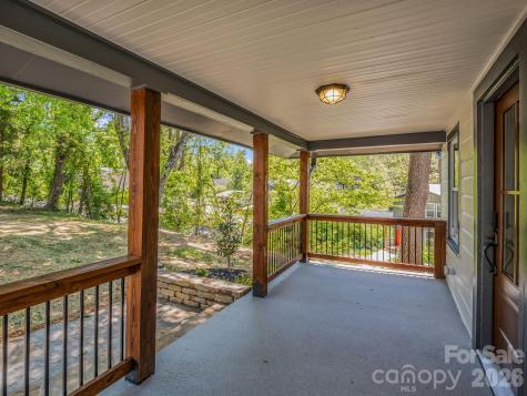 18 Worley Place Asheville NC 28806