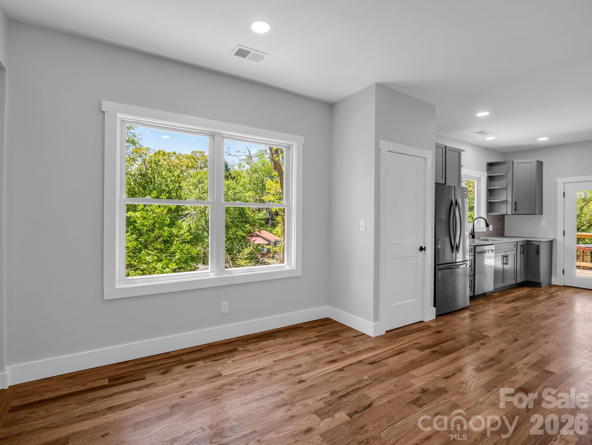 18 Worley Place Asheville NC 28806