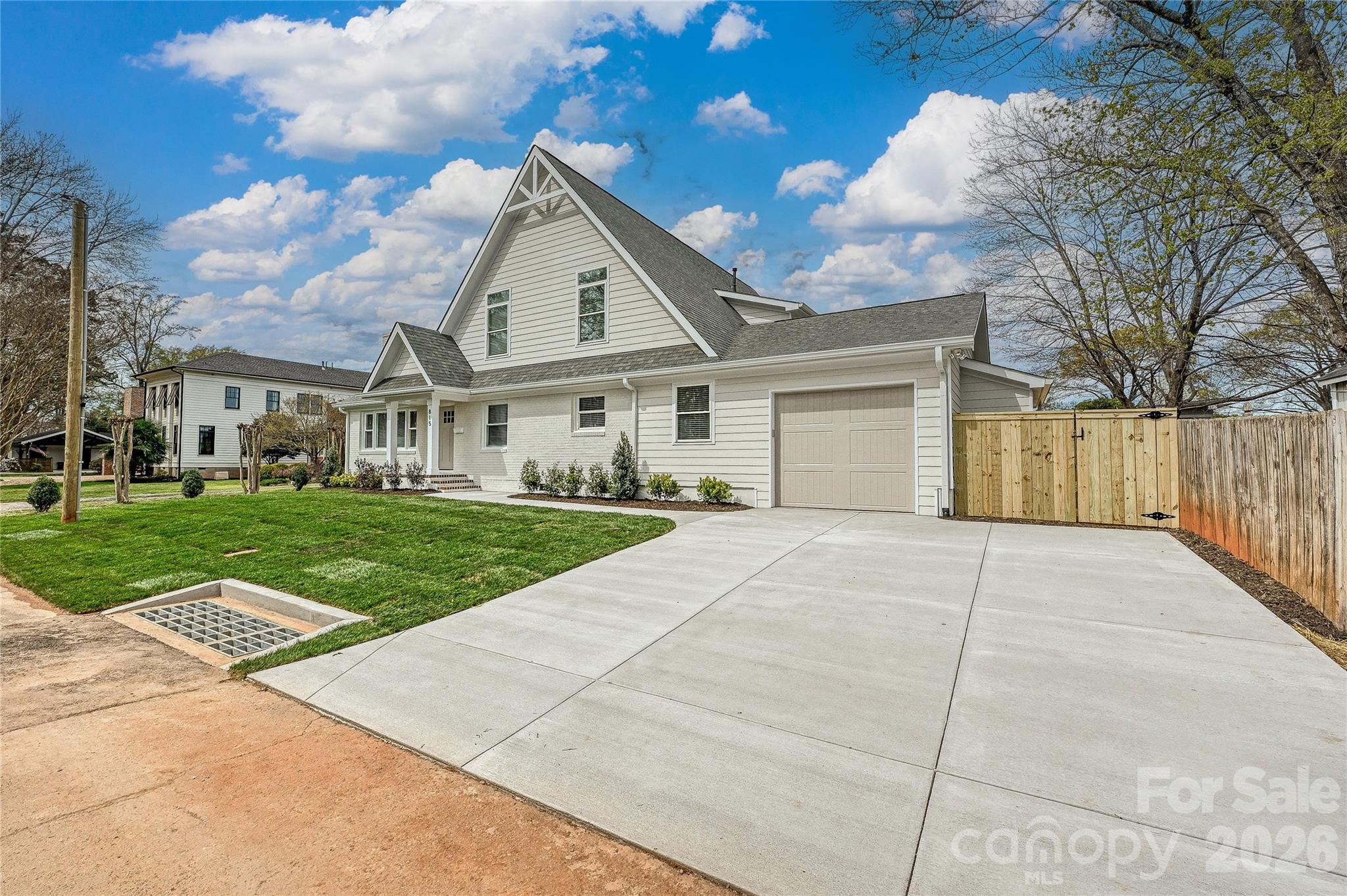 815 Hartness Avenue Charlotte NC 28211