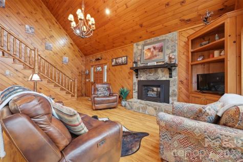 1721 Meadow Road Ferguson NC 28624