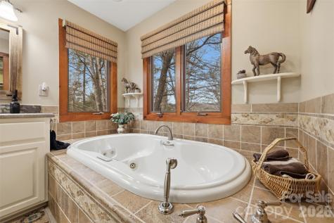 1721 Meadow Road Ferguson NC 28624