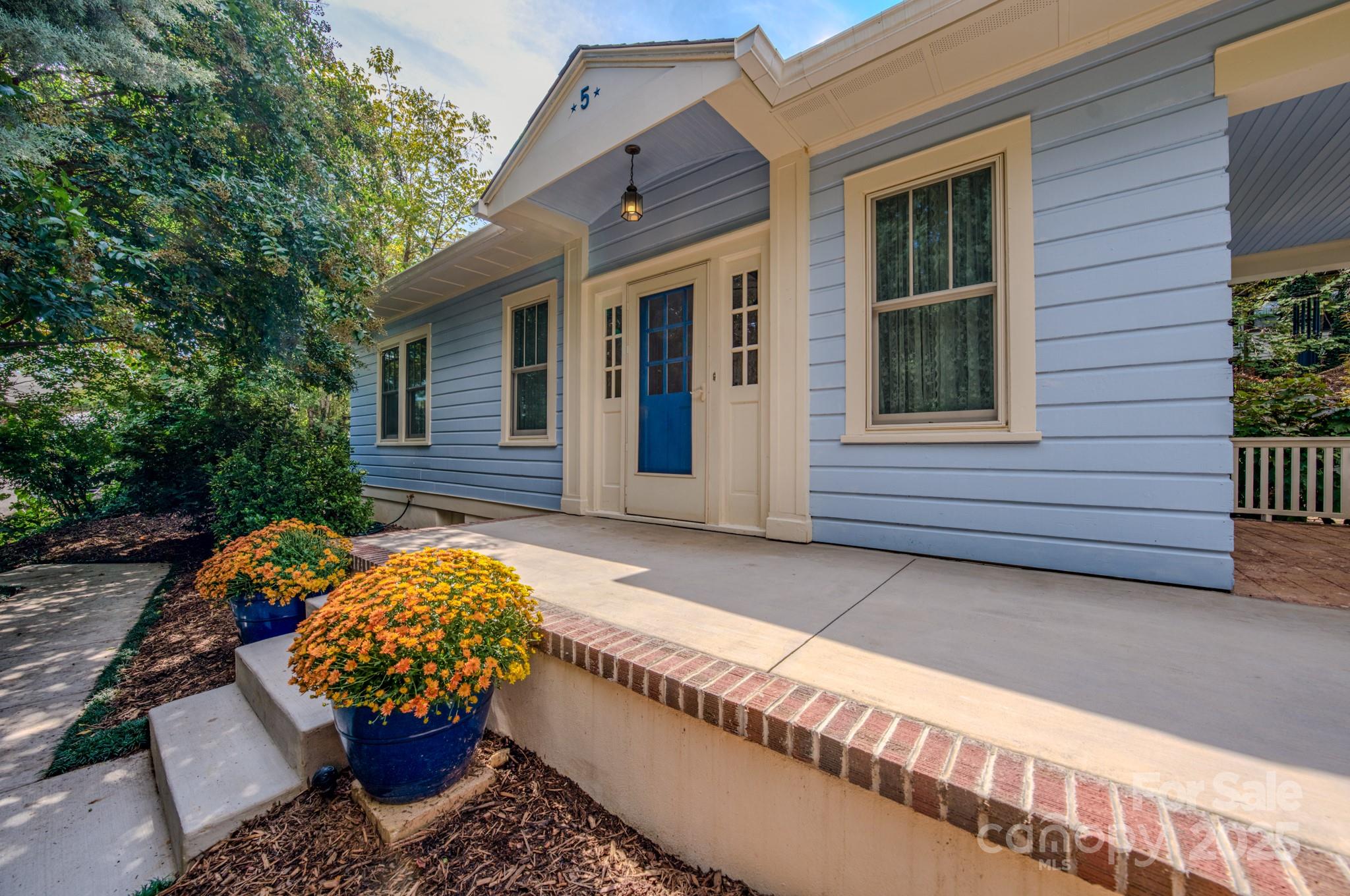 5 Camden Avenue Asheville NC 28804