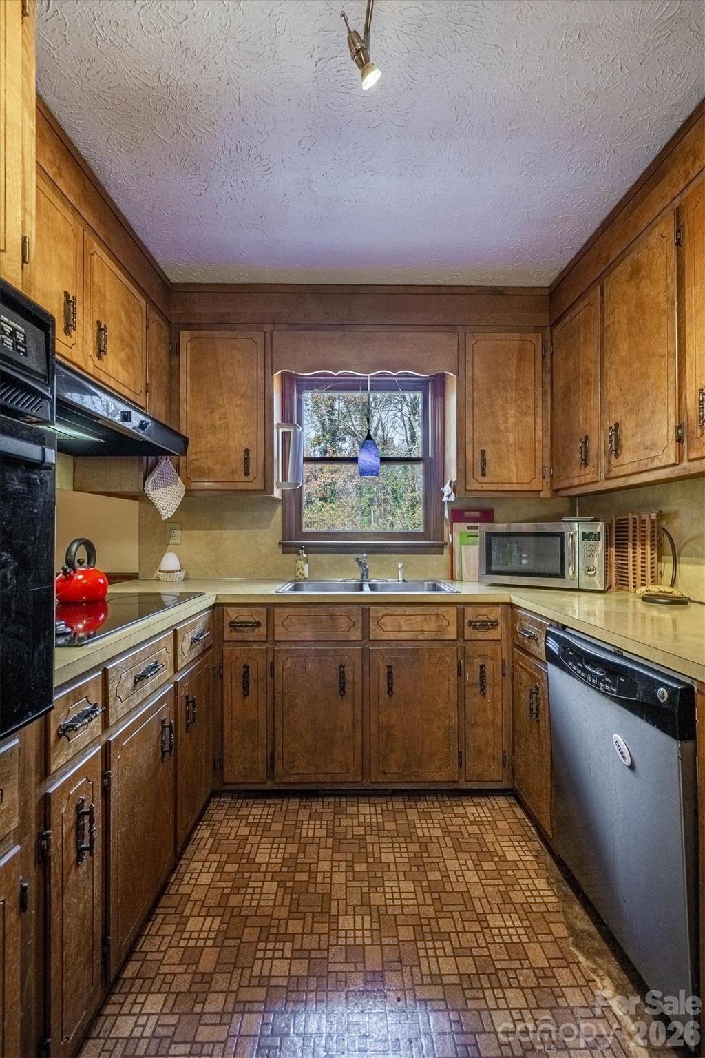 2949 Woodwind Drive Valdese NC 28690