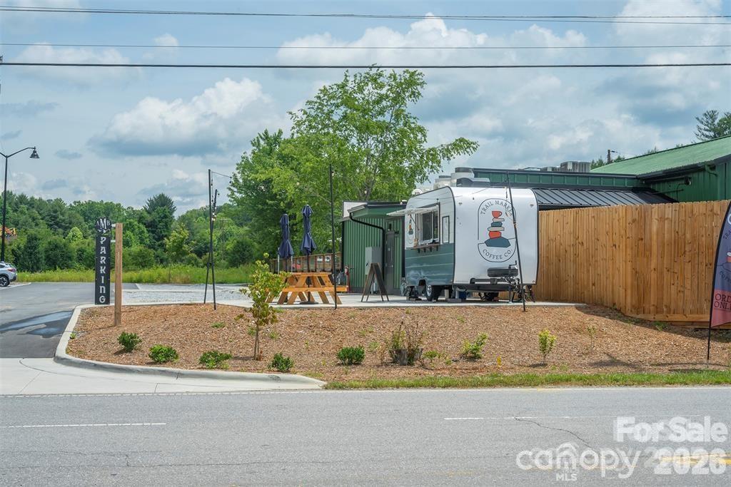 9999 Woodhen Way Horse Shoe NC 28742