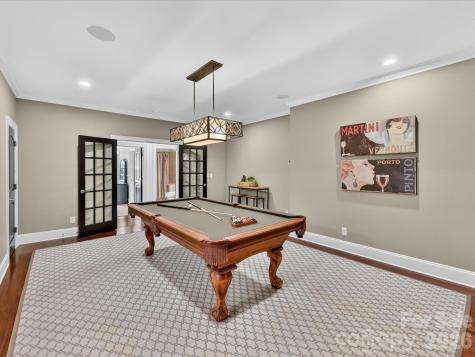 7805 Pemswood Street Charlotte NC 28277