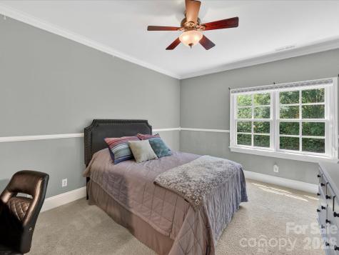 7805 Pemswood Street Charlotte NC 28277
