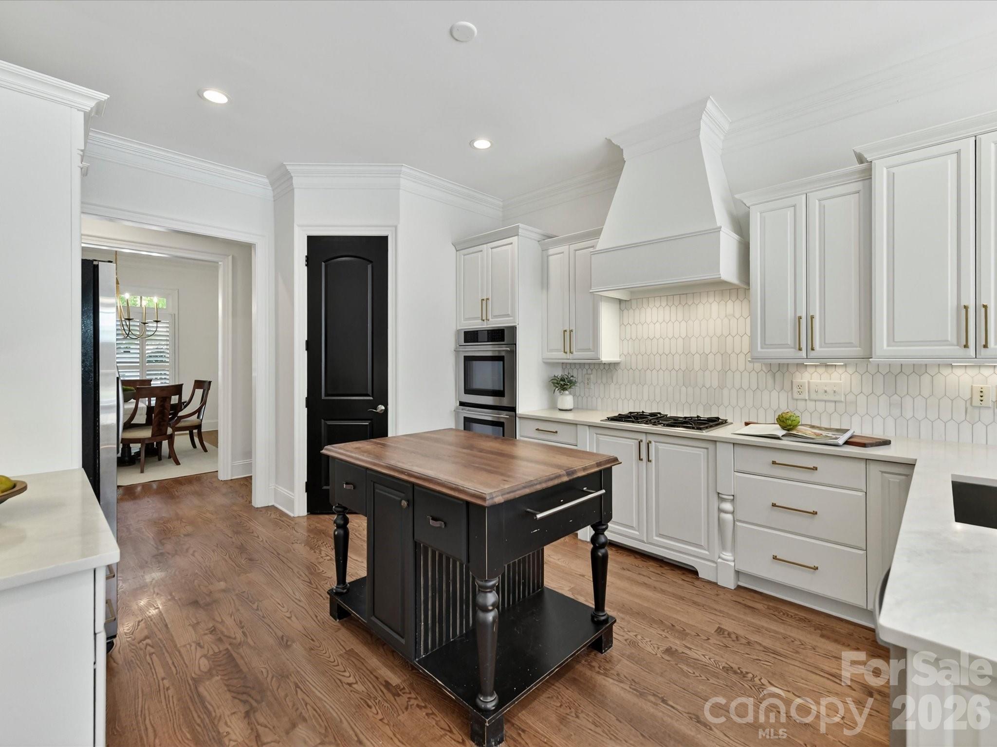 7805 Pemswood Street Charlotte NC 28277