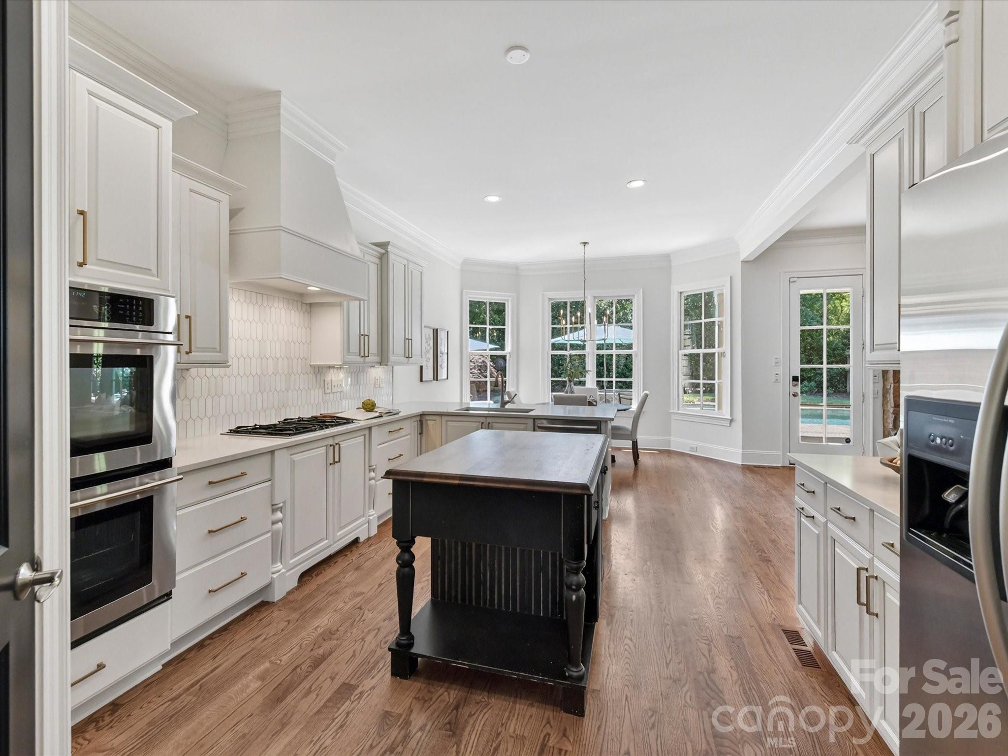 7805 Pemswood Street Charlotte NC 28277