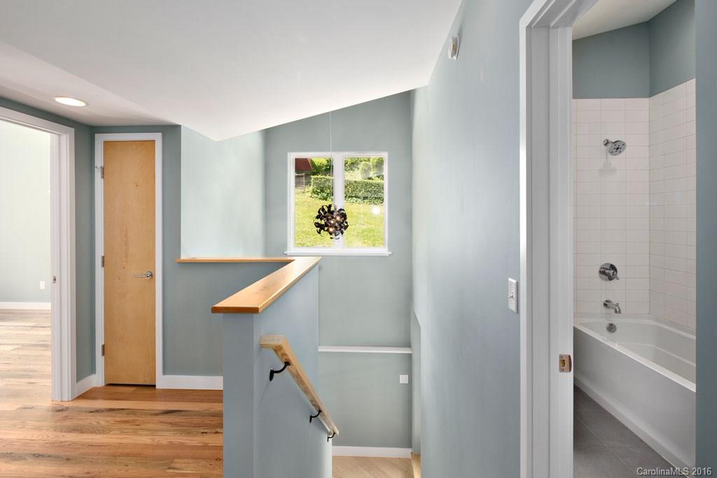 77 Wamboldt Avenue Asheville NC 28806