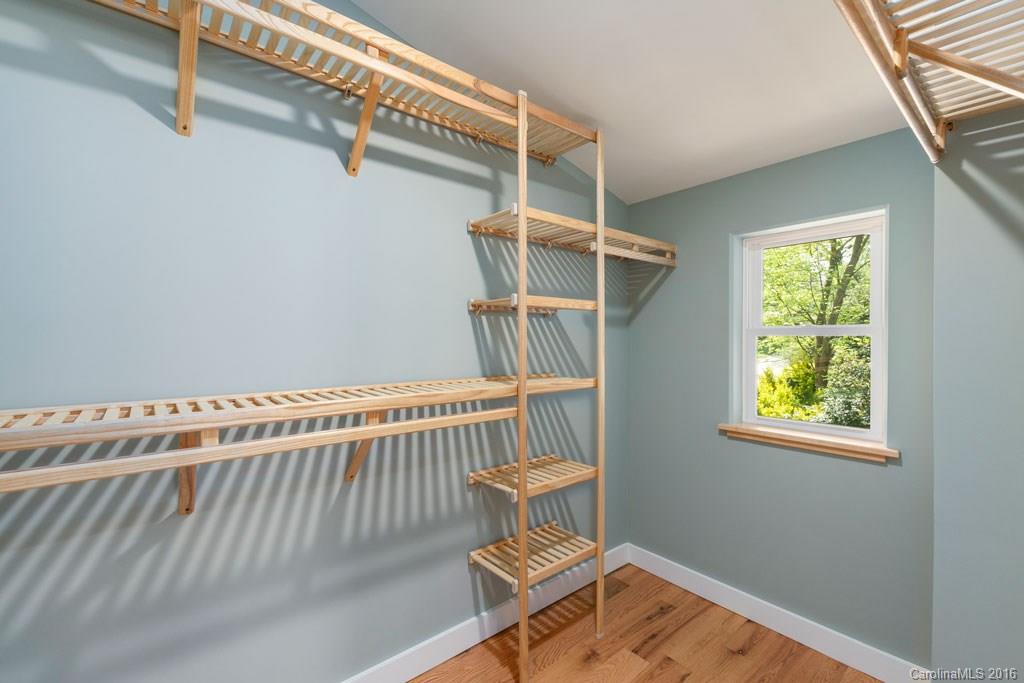 77 Wamboldt Avenue Asheville NC 28806