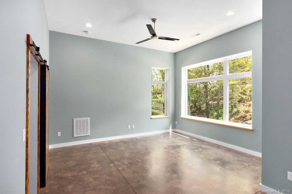 77 Wamboldt Avenue Asheville NC 28806