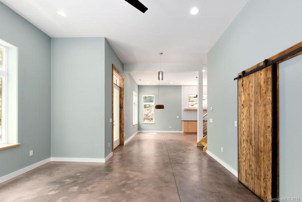 77 Wamboldt Avenue Asheville NC 28806